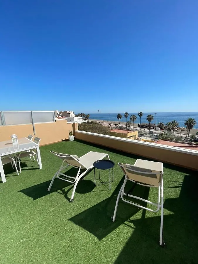 Appartamento Coqueto estudio-ático EN PRIMERA LÍNEA DE PLAYA CON PRECIOSAS VISTAS AL MAR Spagna